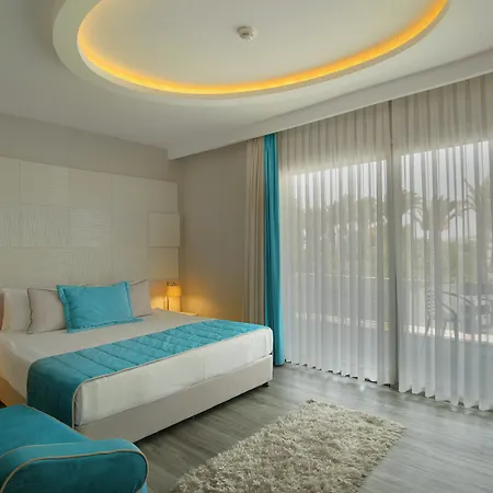 عافية وسبا إليكا