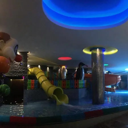 عافية وسبا إليكا 5* Çeşme