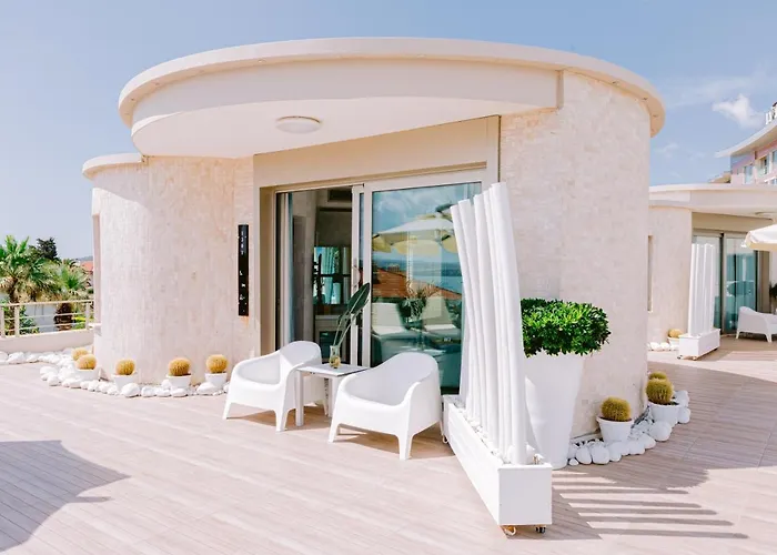 伊利察温泉疗养度假酒店 度假村 Çeşme