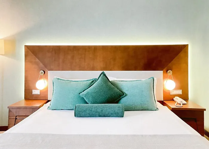 伊利察温泉疗养度假酒店 Çeşme