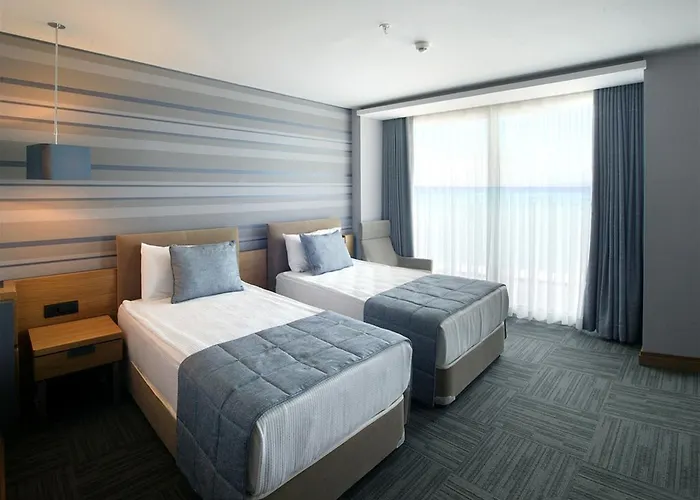 伊利察温泉疗养度假酒店 度假村 5*