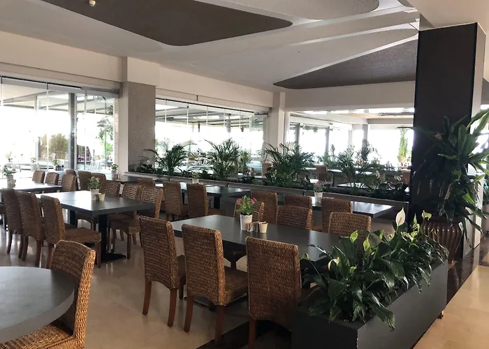 伊利察温泉疗养度假酒店 5*