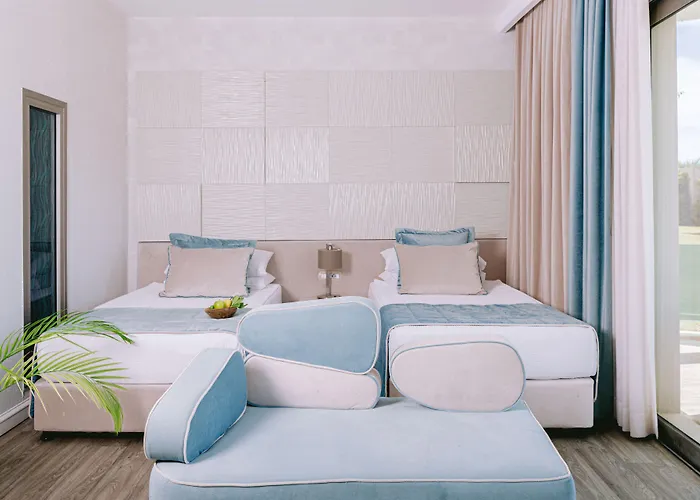 度假村 伊利察温泉疗养度假酒店