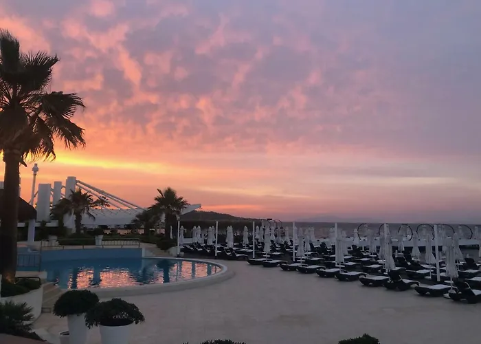 伊利察温泉疗养度假酒店 Çeşme